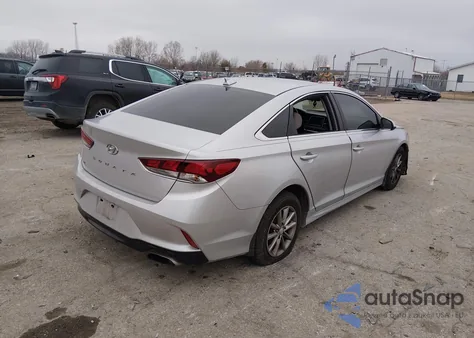 2018 Hyundai Sonata Se z USA, uszkodzony, nr VIN 5NPE24AF9JH668832